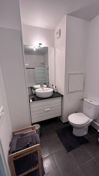 Appartement A Fleury-Merogis Proche De Paris Eksteriør billede